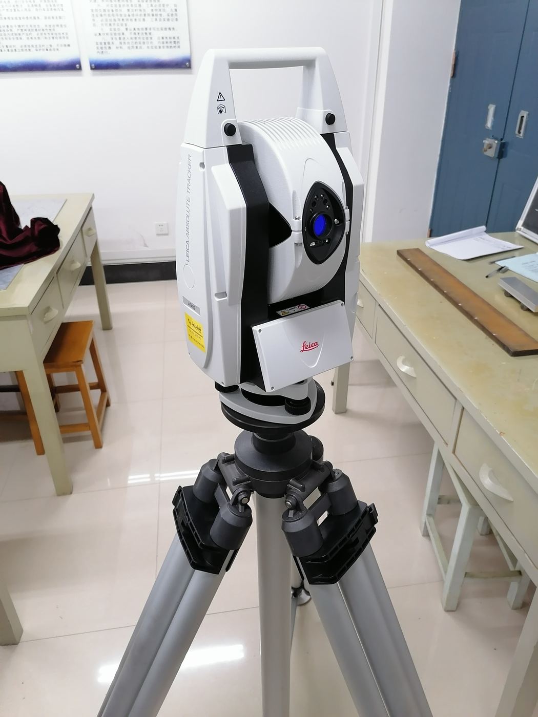 电子测量仪器在用实景(同品类参考图,非案例现场)