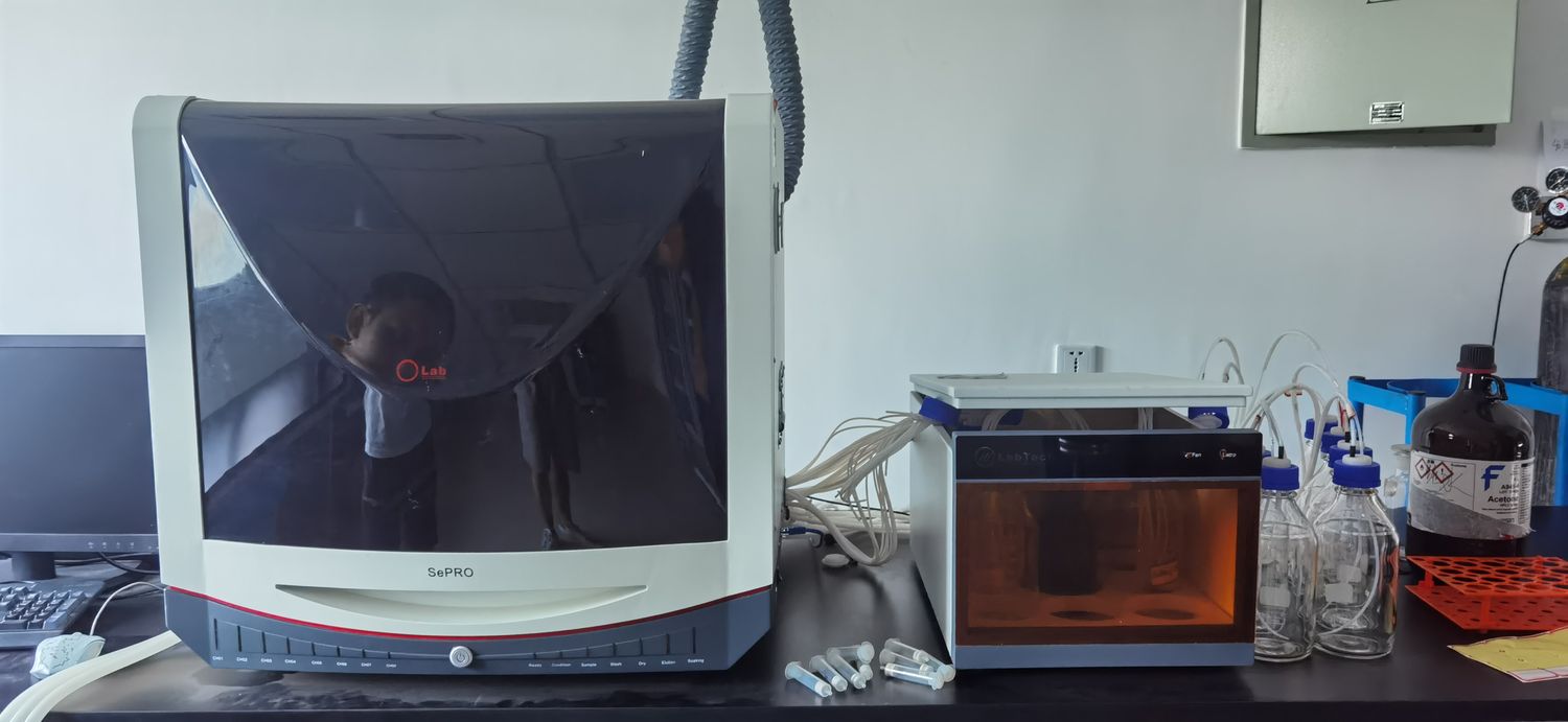 光谱仪器在用实景(同品类参考图,非案例现场)