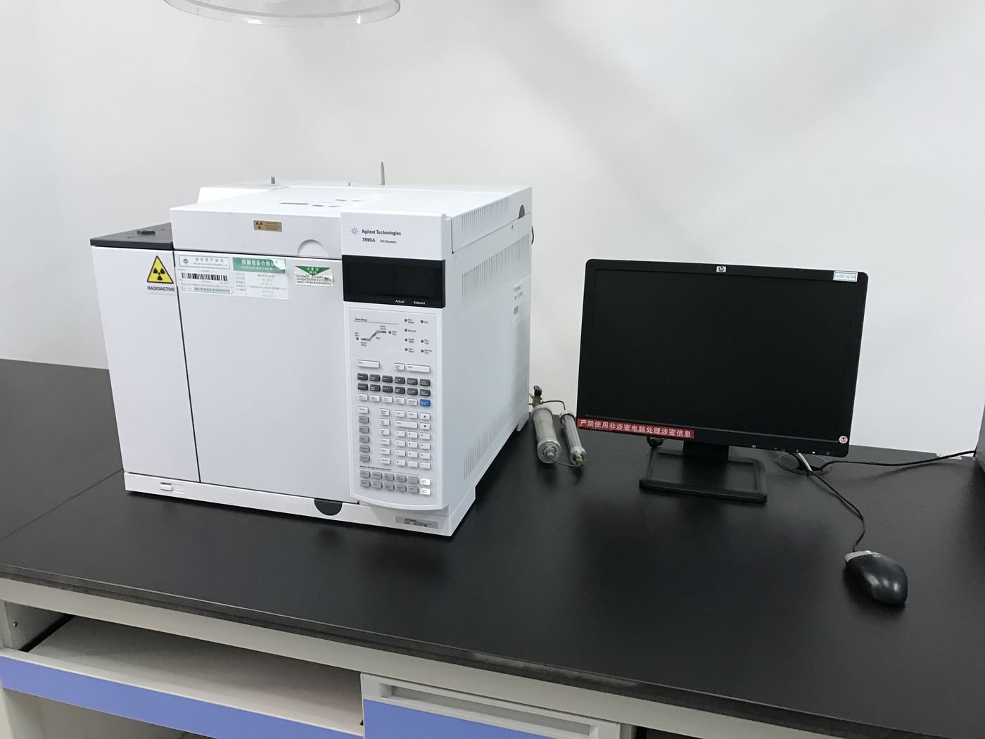 行业观点相关仪器实景(同品类参考图,非本文事件现场)